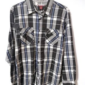 Raw Edge men's button-down plaid shirt -- Size L